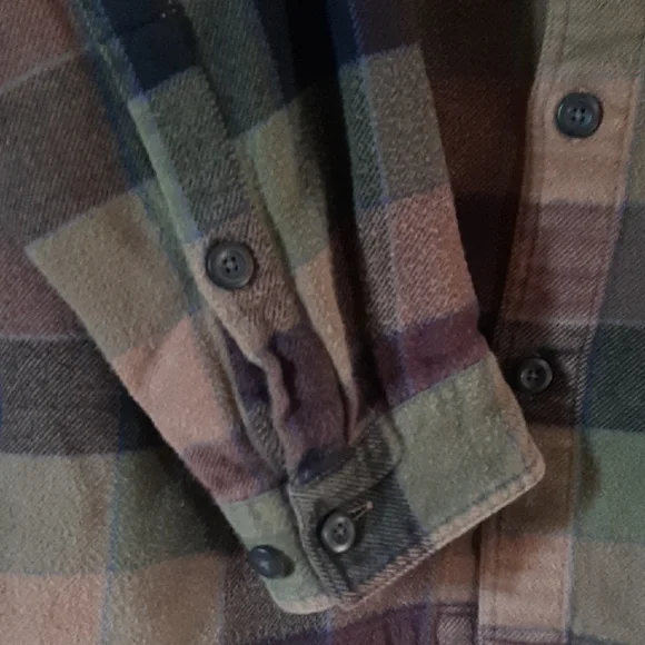 Patagonia Men's Flannel Shirt - Picture 2 of 5